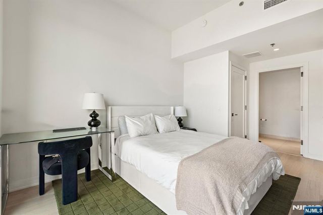 1000 Maxwell Lane PH12G, Hoboken, NJ 07030