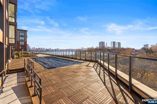 1000 Maxwell Lane PH12G, Hoboken, NJ 07030