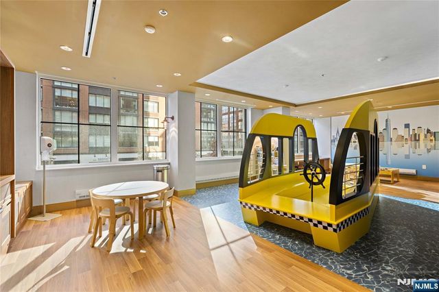 1000 Maxwell Lane PH12G, Hoboken, NJ 07030