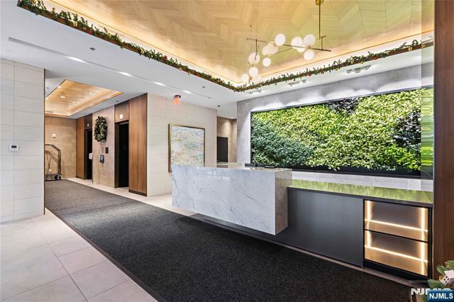 1000 Maxwell Lane PH12G, Hoboken, NJ 07030