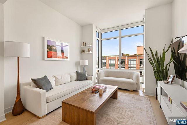 1000 Maxwell Lane PH12G, Hoboken, NJ 07030