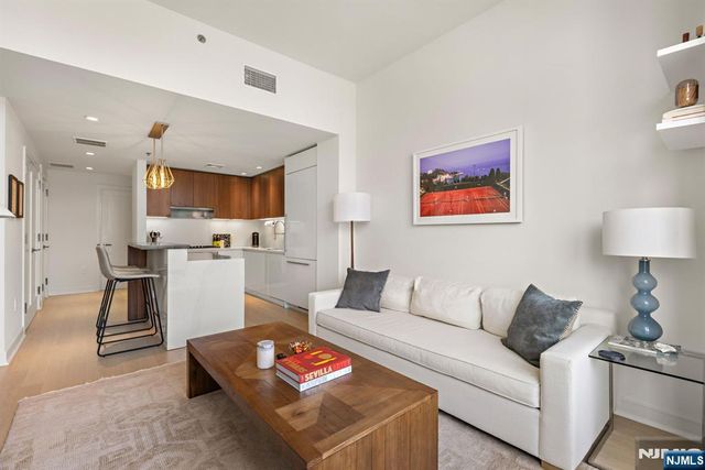 1000 Maxwell Lane PH12G, Hoboken, NJ 07030