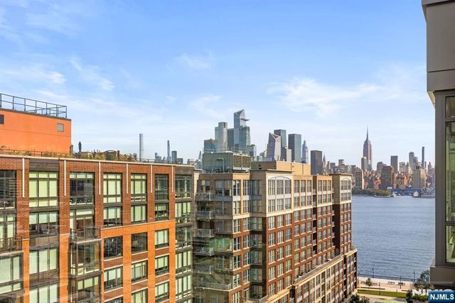 1000 Maxwell Lane PH12G, Hoboken, NJ 07030