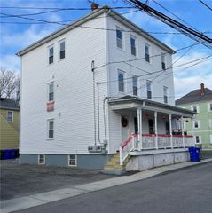 5 Ryan Avenue 3, Bristol, RI 02809