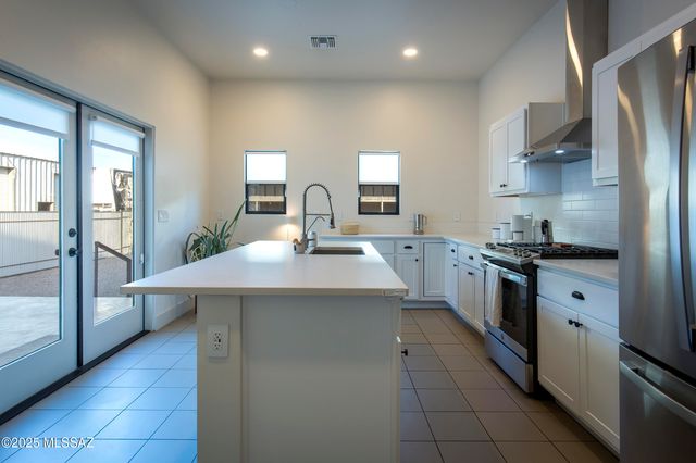 411 S Park Avenue, Tucson, AZ 85719