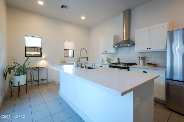 411 S Park Avenue, Tucson, AZ 85719