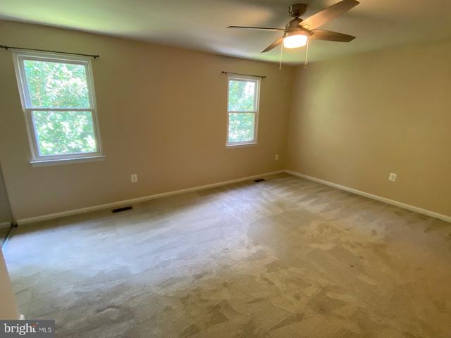 1210 THOMAS JEFFERSON PL, Fredericksburg, VA 22405