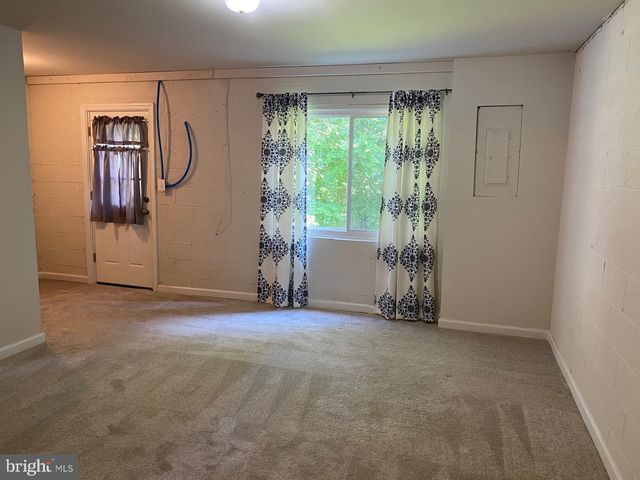 1210 THOMAS JEFFERSON PL, Fredericksburg, VA 22405