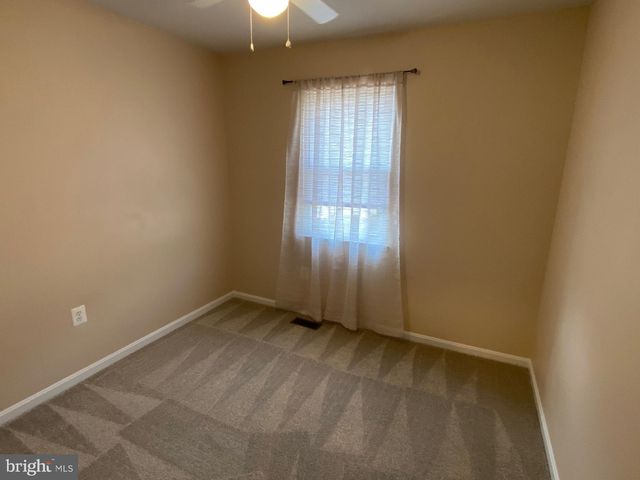 1210 THOMAS JEFFERSON PL, Fredericksburg, VA 22405