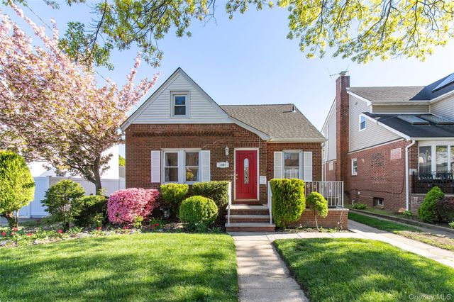 1067 Theodora Street, Franklin Square, NY 11010