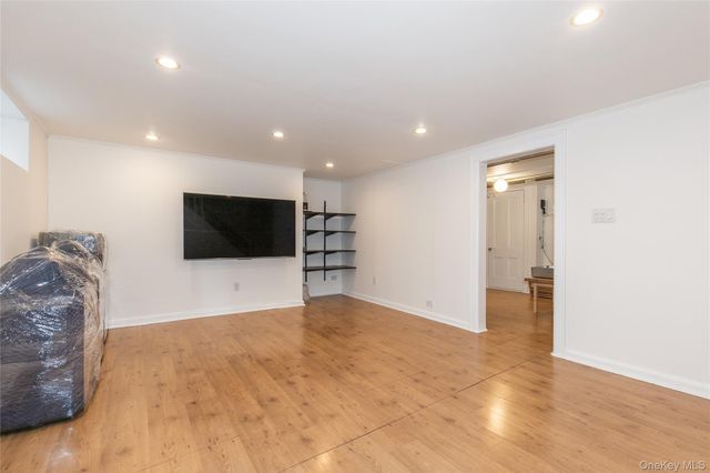 1067 Theodora Street, Franklin Square, NY 11010