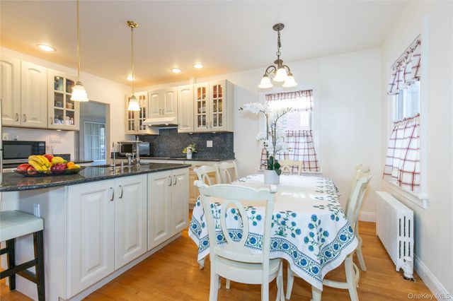 1067 Theodora Street, Franklin Square, NY 11010