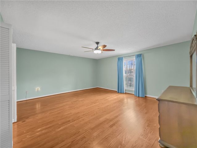 9 Rock Creek Dr 9, Corpus Christi, TX 78412