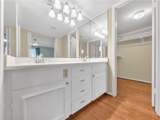 9 Rock Creek Dr 9, Corpus Christi, TX 78412