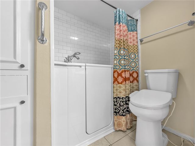 9 Rock Creek Dr 9, Corpus Christi, TX 78412