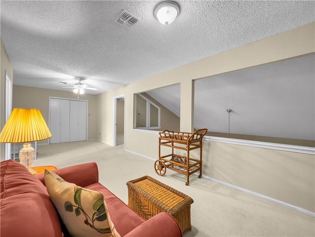 9 Rock Creek Dr 9, Corpus Christi, TX 78412