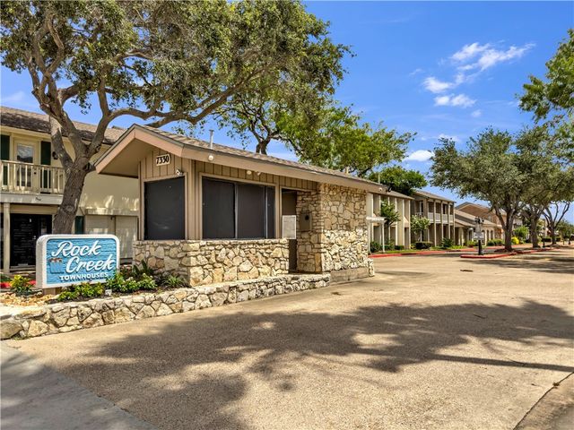 9 Rock Creek Dr 9, Corpus Christi, TX 78412