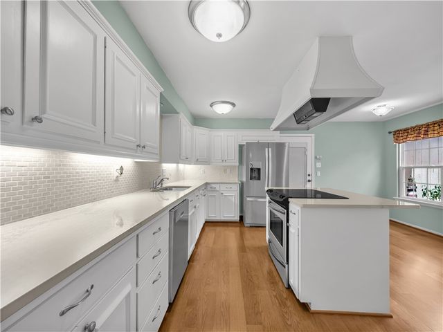 9 Rock Creek Dr 9, Corpus Christi, TX 78412