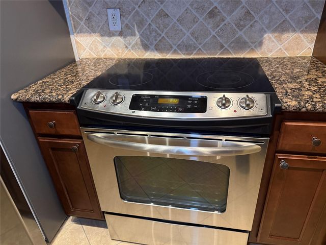 2224 S Piney Point Road 223, Houston, TX 77063