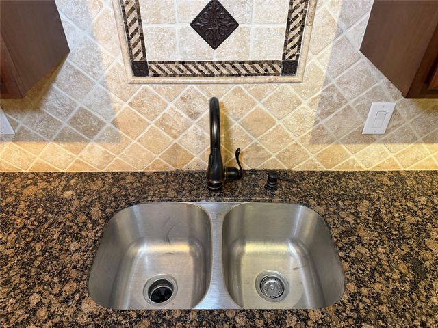 2224 S Piney Point Road 223, Houston, TX 77063