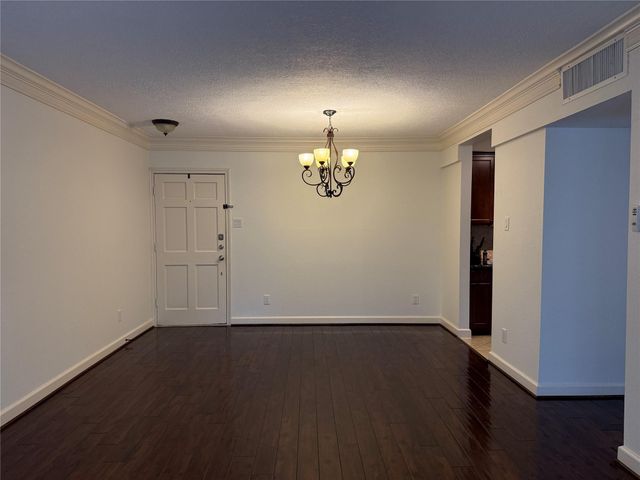 2224 S Piney Point Road 223, Houston, TX 77063