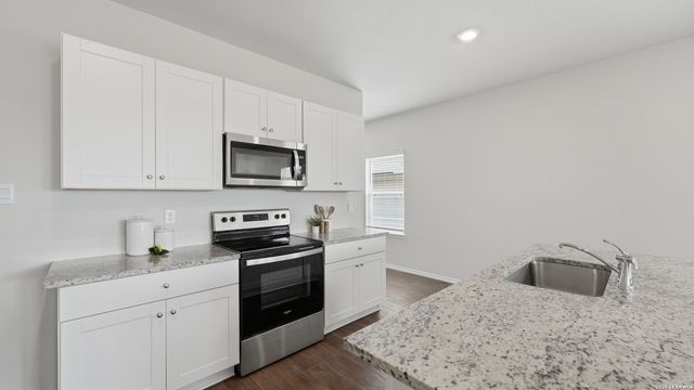1583 Chianti Pass, New Braunfels, TX 78130