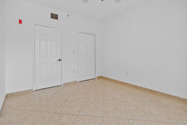 7085 Nova Drive 232, Davie, FL 33317
