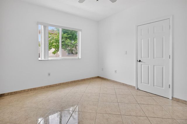 7085 Nova Drive 232, Davie, FL 33317
