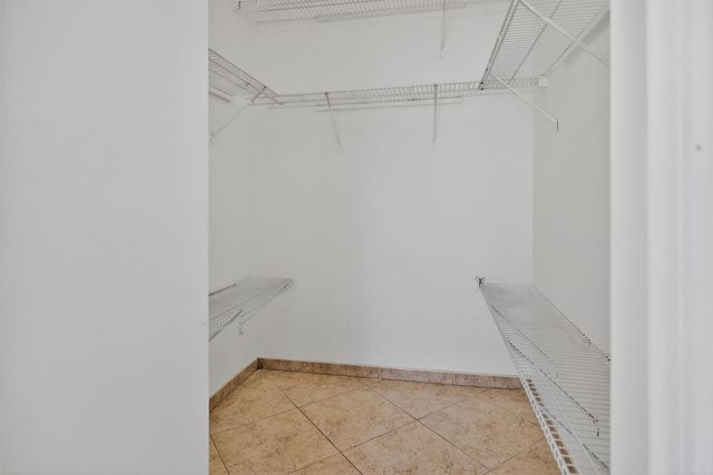 7085 Nova Drive 232, Davie, FL 33317