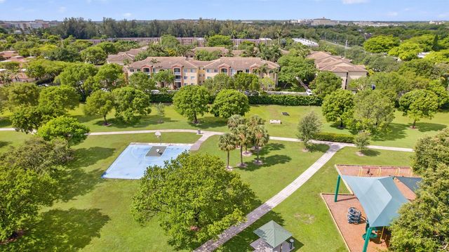 7085 Nova Drive 232, Davie, FL 33317