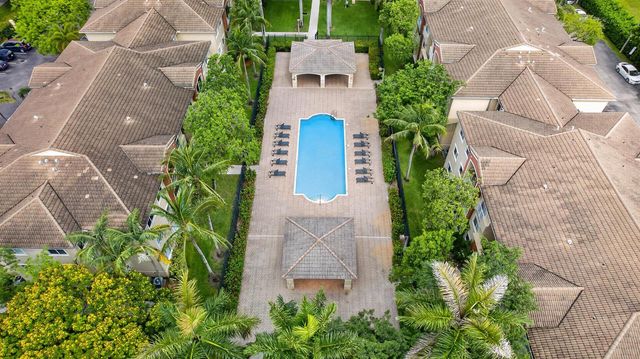 7085 Nova Drive 232, Davie, FL 33317