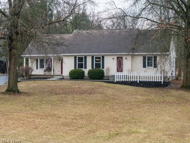 4293 Good Road, Seville, OH 44273