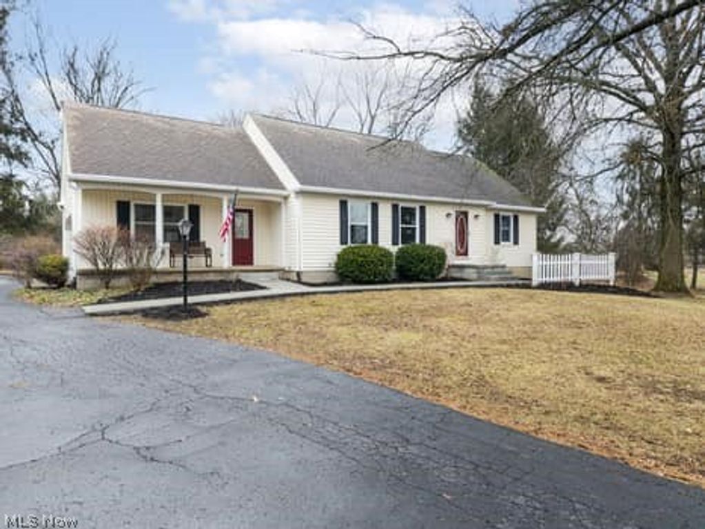 4293 Good Road, Seville, OH 44273