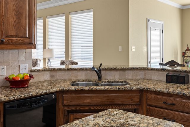 5620 Wedgefield Road, Granbury, TX 76049