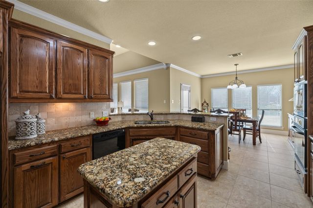 5620 Wedgefield Road, Granbury, TX 76049