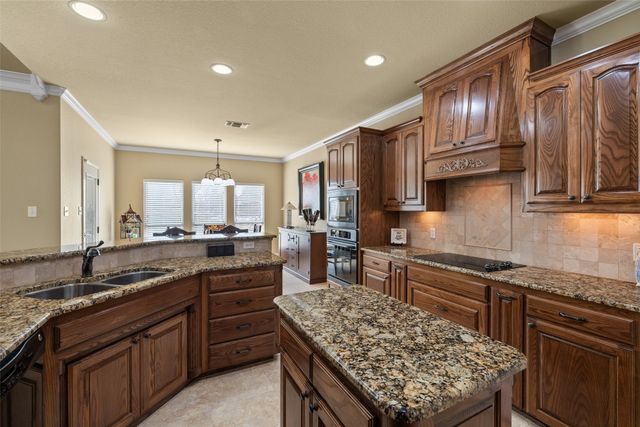 5620 Wedgefield Road, Granbury, TX 76049