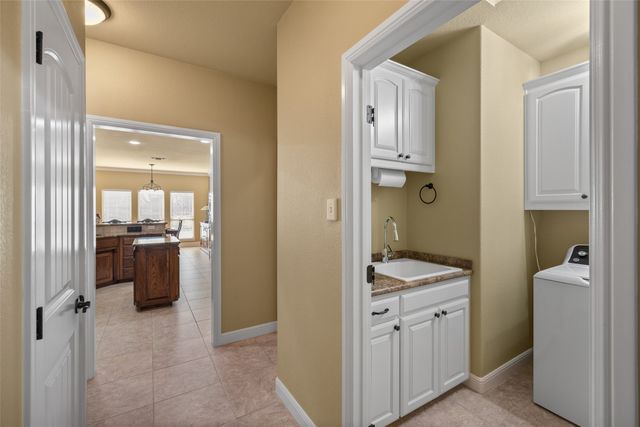 5620 Wedgefield Road, Granbury, TX 76049