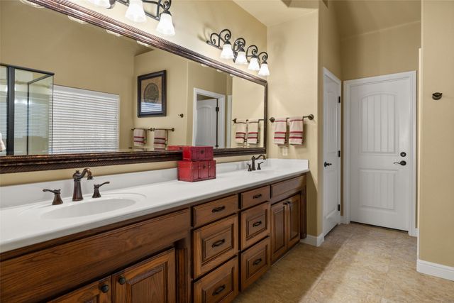 5620 Wedgefield Road, Granbury, TX 76049