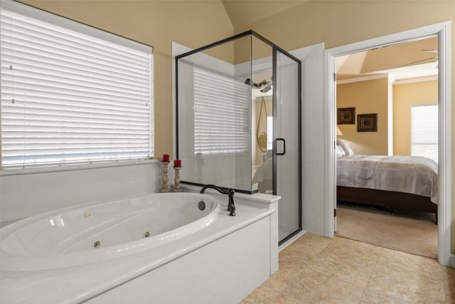 5620 Wedgefield Road, Granbury, TX 76049