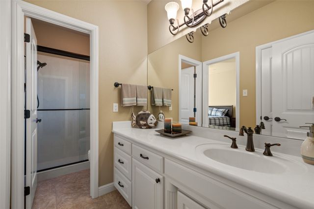 5620 Wedgefield Road, Granbury, TX 76049