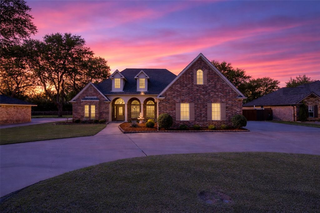 5620 Wedgefield Road, Granbury, TX 76049