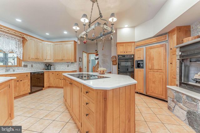 797 TREE LN, West Chester, PA 19380