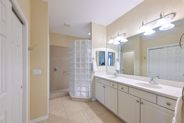 1330 EMERALD DUNES DRIVE, Sun City Center, FL 33573