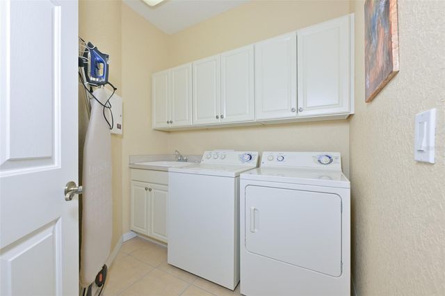 1330 EMERALD DUNES DRIVE, Sun City Center, FL 33573
