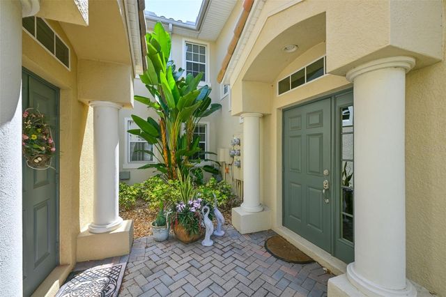 1330 EMERALD DUNES DRIVE, Sun City Center, FL 33573
