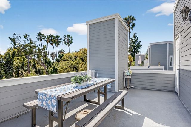 1097 Blanche Street 311, Pasadena, CA 91106