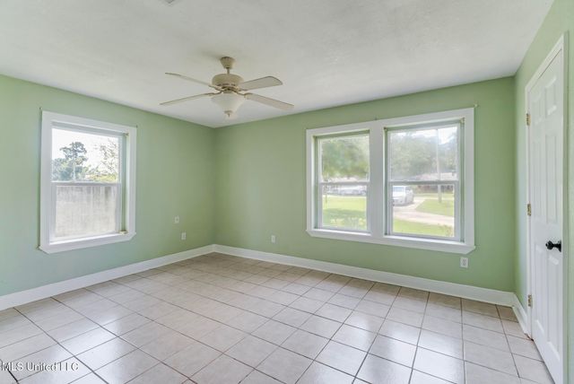 5104 Washington Avenue, Gulfport, MS 39507