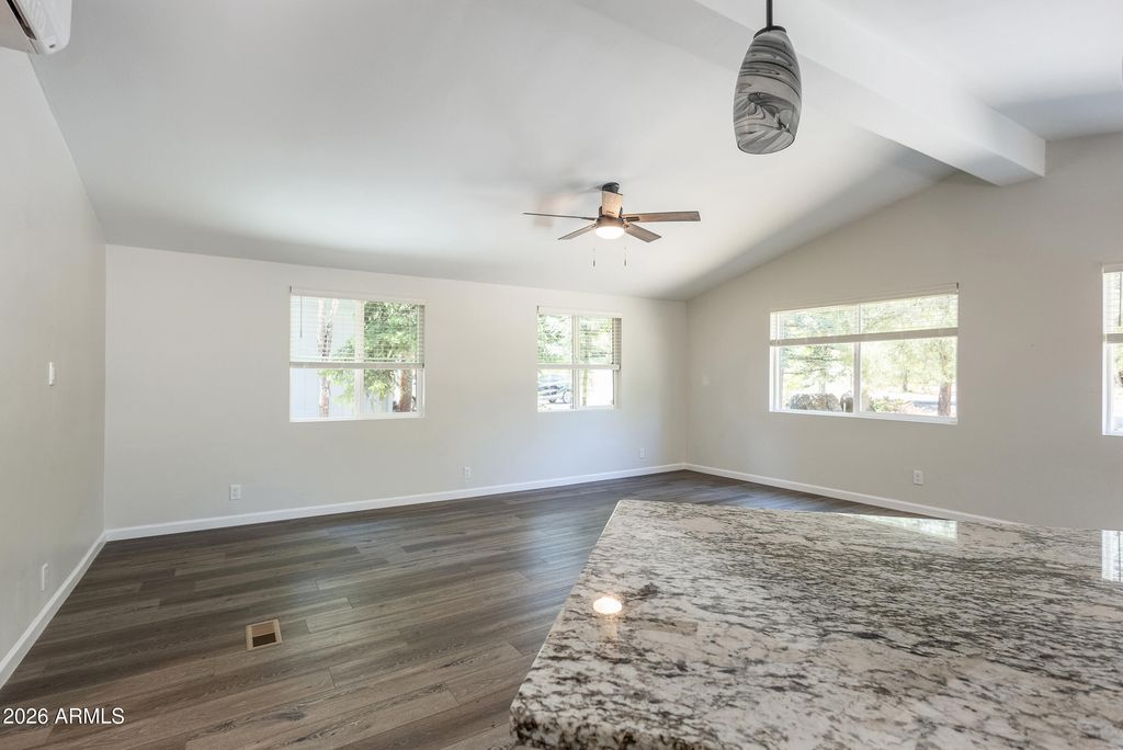 Image 10 of property listing at 255 E OAK Drive, Munds Park, AZ 86017