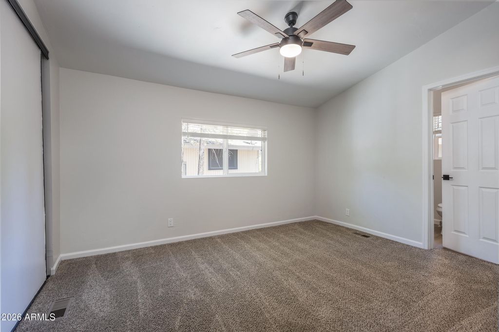 Image 16 of property listing at 255 E OAK Drive, Munds Park, AZ 86017