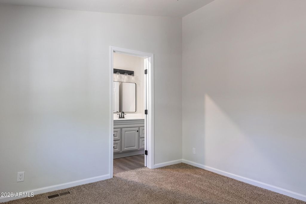 Image 17 of property listing at 255 E OAK Drive, Munds Park, AZ 86017
